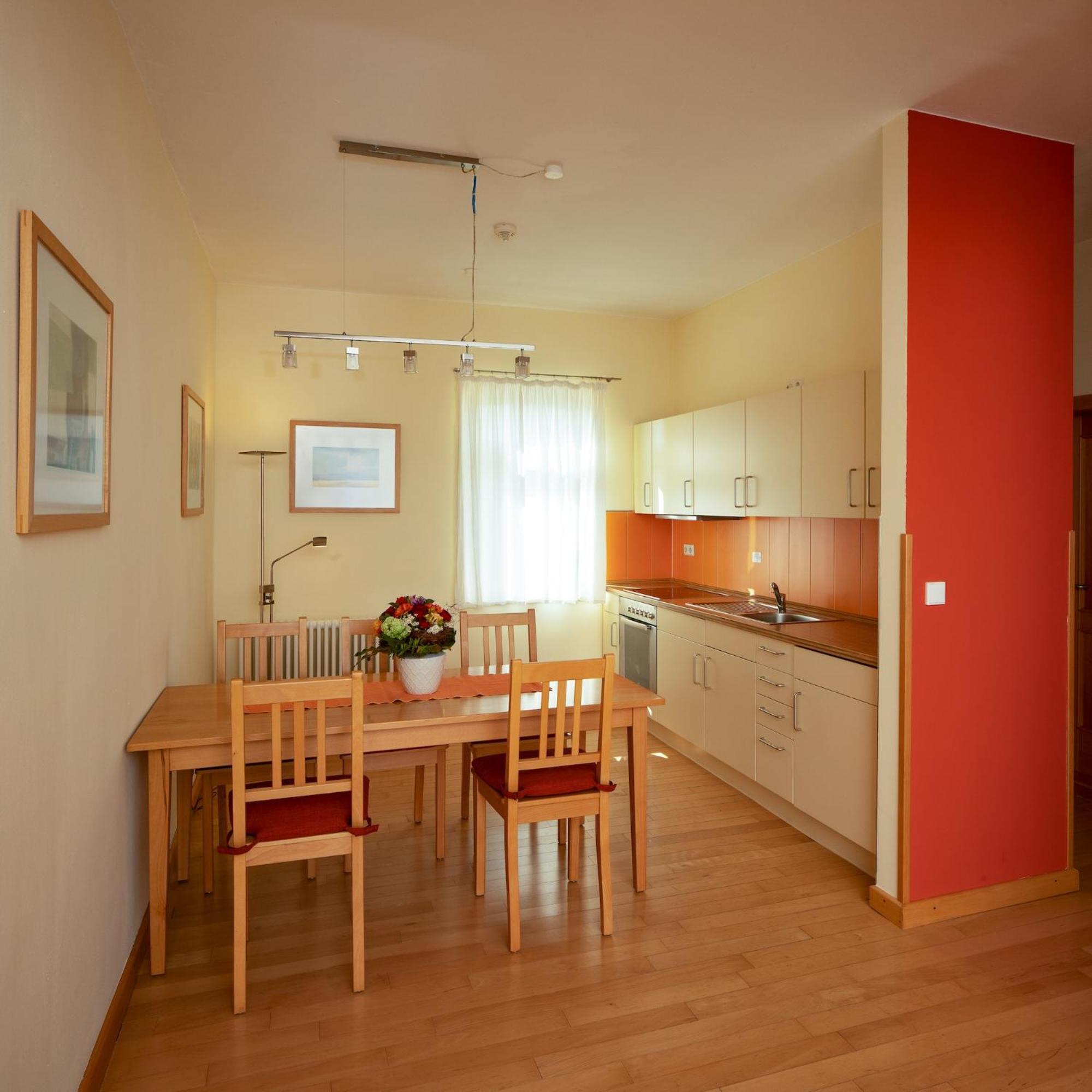 Biohotel Stiftsgut Wilhelmsgluecksbrunn Creuzburg Exterior foto