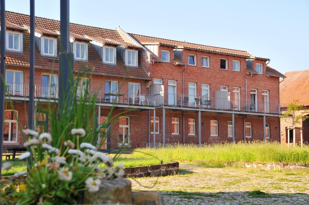 Biohotel Stiftsgut Wilhelmsgluecksbrunn Creuzburg Exterior foto